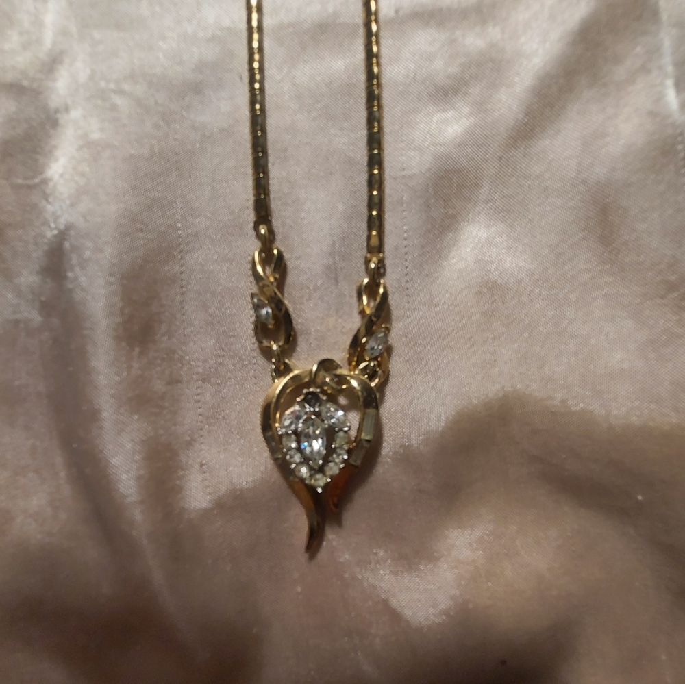 Trifari vintage 1940's necklace